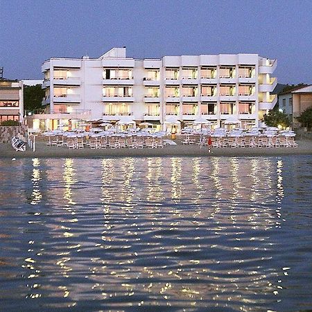 Hotel Sabbia D'Oro San Vincenzo Exterior foto